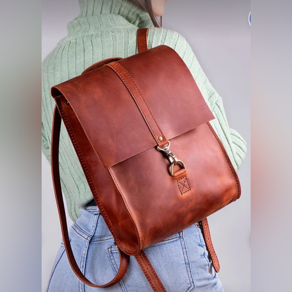 New!!  Cowhidea leather backpack